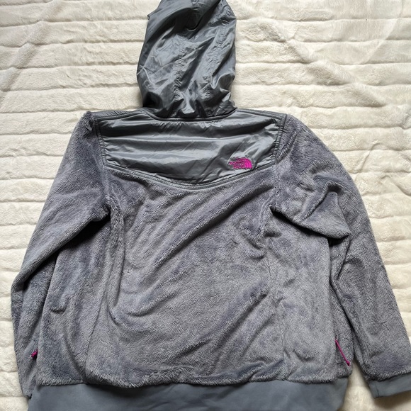 The North Face gray jacket - Picture 6 of 6